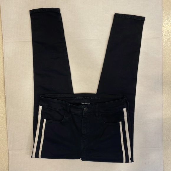 American Eagle black hi-rise jagging next level stretch size 8 short short - Picture 3 of 7